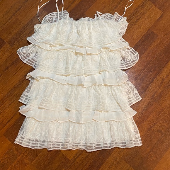 NWT ZARA EMBROIDERED TIERED DRESS SMALL - Picture 2 of 6